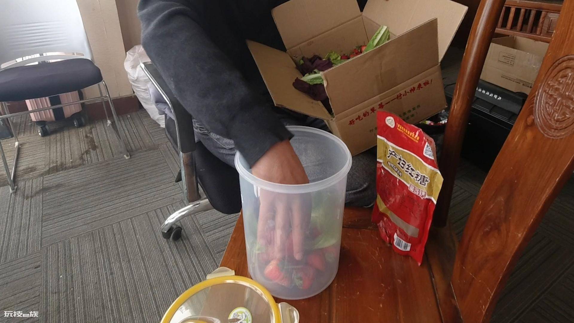 自制叶面肥的配方以及含量(烂果蔬菜叶自制种菜养花叶面肥)-图片4